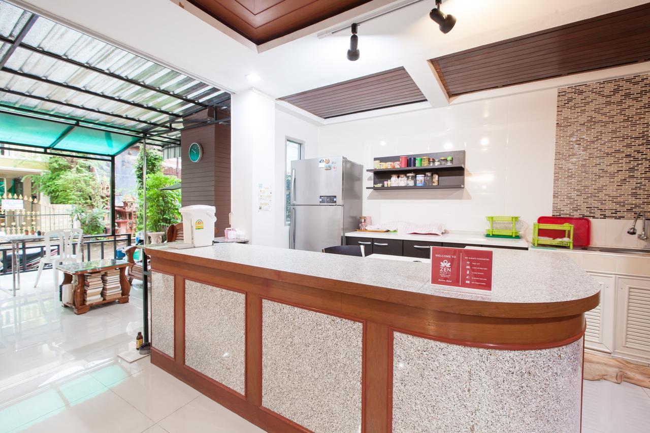 Zen Rooms Rat-U-Thid 200 Phi Road Patong Esterno foto